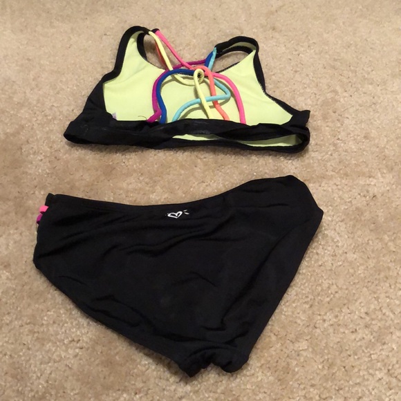 Swimsuit - Picture 2 of 4